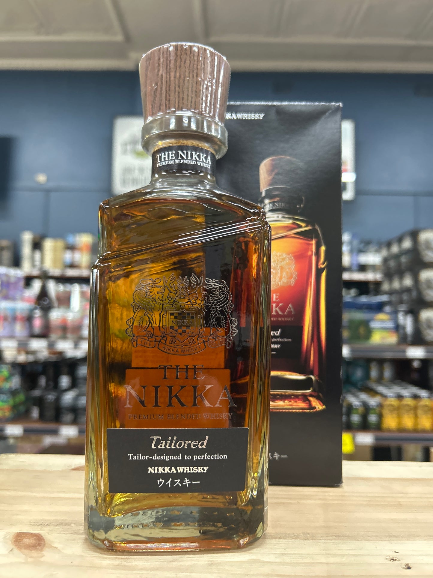 Nikka 'The  Nikka Tailored' Premium Blended Whiskey 43% 700ml